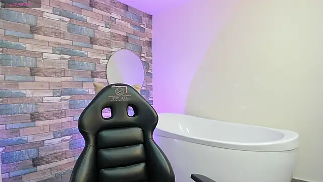 JUSTIN TAY1 online show from March 27, 2026, 11:44 am