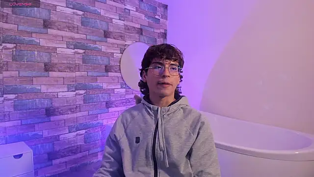 JUSTIN TAY1 online show from March 25, 2026, 12:15 pm