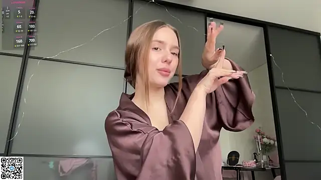 Snapshot of AliceBloomxxx chatting on April 2, 2026, 7:04 am AliceBloomxxx online show from April 2, 2026, 7:04 am