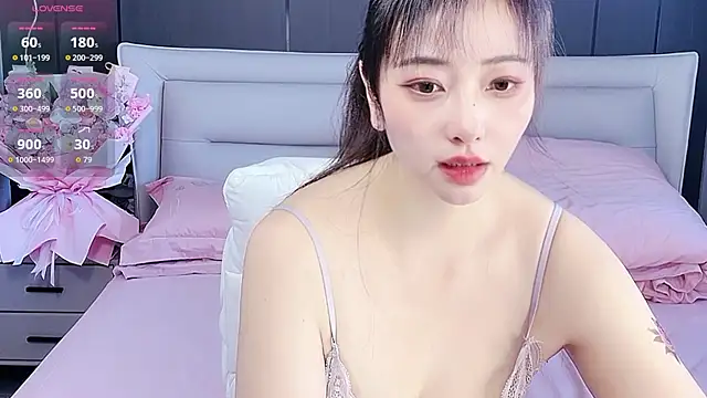QIQIY169  online show from April 18, 2026, 4:26 am