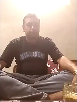rockym1995 online show from May 1, 2026, 1:16 pm