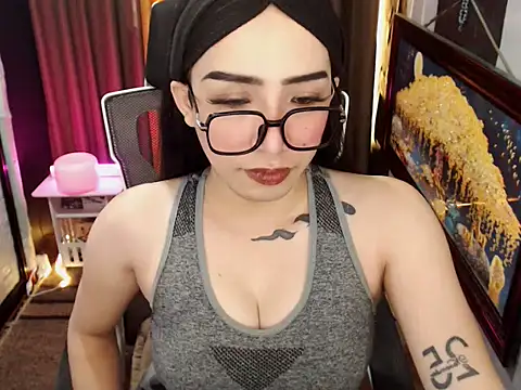 SexyCommander online show from April 13, 2026, 8:18 am