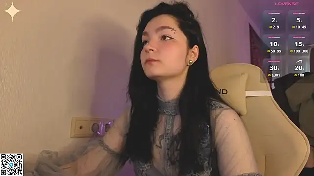 Luna Moon13 online show from April 13, 2026, 12:47 am