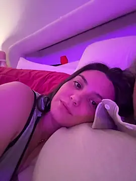 Magentavixen21 online show from March 8, 2026, 3:21 am