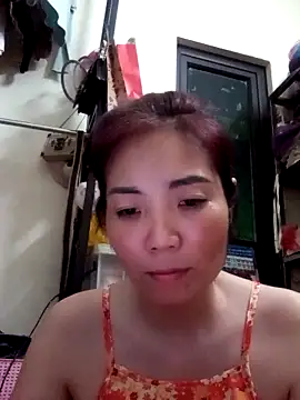 Snapshot of Miinn99 chatting on May 19, 2026, 1:40 pm Miinn99 online show from May 19, 2026, 1:40 pm