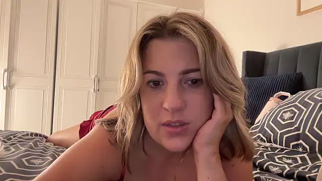 annabellewarick online show from July 28, 2026, 9:36 pm