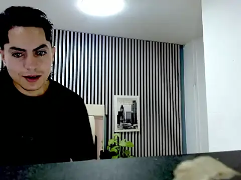 Alex Wolft online show from May 6, 2026, 11:36 am