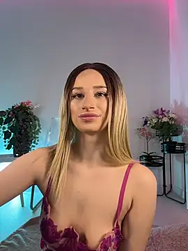 Snapshot of ScarletFlameee chatting on May 10, 2026, 5:55 am ScarletFlameee online show from May 10, 2026, 5:55 am