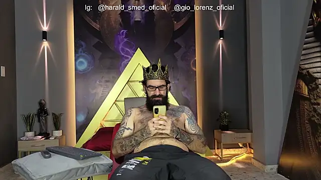 Snapshot of Haraldsmed chatting on June 4, 2026, 1:27 pm Haraldsmed online show from June 4, 2026, 1:27 pm