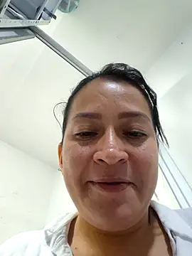 Snapshot of Dr_Edna_naughty chatting on June 28, 2026, 10:49 pm Dr Edna naughty online show from June 28, 2026, 10:49 pm
