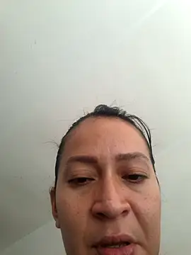 Snapshot of Dr_Edna_naughty chatting on June 26, 2026, 2:45 pm Dr Edna naughty online show from June 26, 2026, 2:45 pm