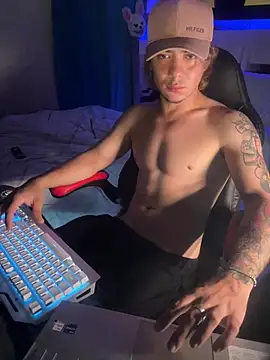 Snapshot of AngelLatinBoy chatting on March 12, 2026, 5:50 pm AngelLatinBoy online show from March 12, 2026, 5:50 pm