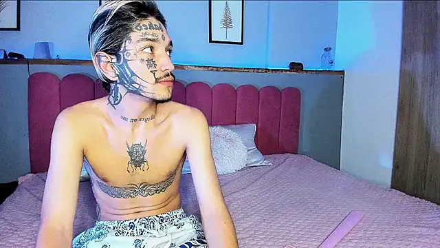 MidnightSinners online show from April 12, 2026, 11:30 pm