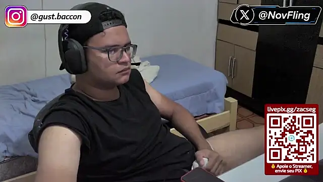 Snapshot of SegZac chatting on July 1, 2026, 3:01 pm SegZac online show from July 1, 2026, 3:01 pm