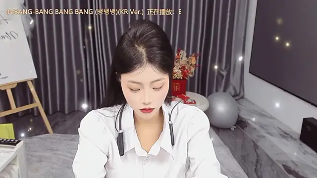 Momolith 616 online show from March 19, 2026, 7:52 am