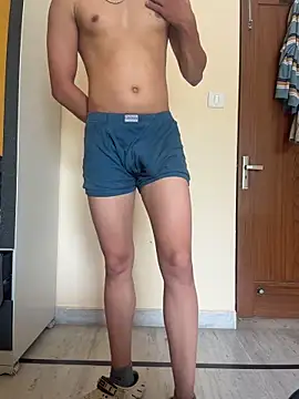 Snapshot of legend_twink chatting on May 10, 2026, 6:28 am legend twink online show from May 10, 2026, 6:28 am