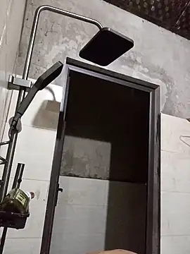 Yellow-pink online show from April 4, 2026, 1:50 pm