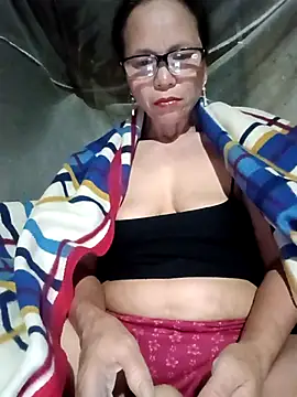 Tina6886 online show from April 10, 2026, 8:27 pm