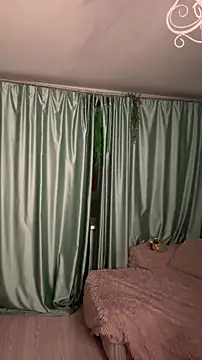 HolyRayLove online show from March 16, 2026, 5:26 pm