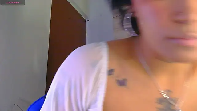 Snapshot of alessia_temptation chatting on April 24, 2026, 6:26 am alessia temptation online show from April 24, 2026, 6:26 am
