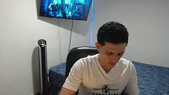 Snapshot of JUAN_CAMILOXXX chatting on March 9, 2026, 2:59 am JUAN CAMILOXXX online show from March 9, 2026, 2:59 am