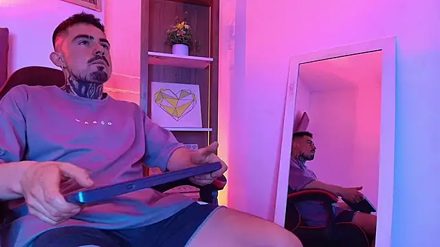 Dallas Whitee online show from March 28, 2026, 7:59 pm