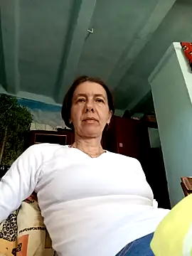 Snapshot of Tania9876 chatting on May 3, 2026, 9:25 am Tania9876 online show from May 3, 2026, 9:25 am
