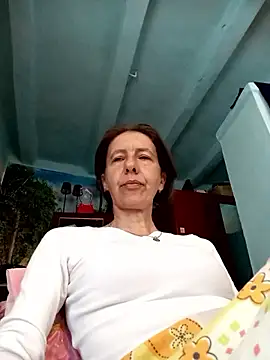 Snapshot of Tania9876 chatting on May 19, 2026, 6:53 am Tania9876 online show from May 19, 2026, 6:53 am