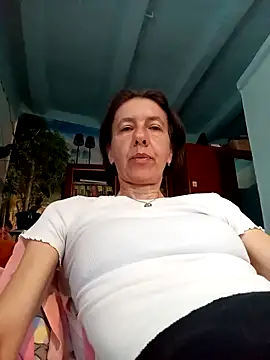 Snapshot of Tania9876 chatting on May 10, 2026, 8:07 am Tania9876 online show from May 10, 2026, 8:07 am