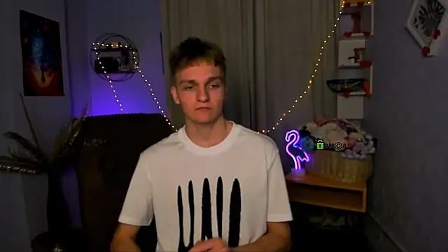 john lik online show from April 10, 2026, 7:10 pm