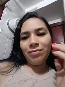 Snapshot of Karla__Morrison chatting on June 7, 2026, 7:35 am Karla Morrison online show from June 7, 2026, 7:35 am
