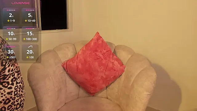 Aishs bigass online show from March 25, 2026, 6:46 am