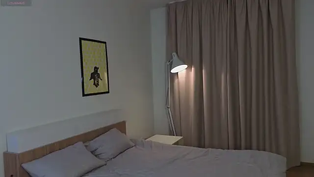 DevinAdinolfi online show from April 10, 2026, 8:27 pm