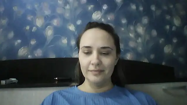 Alisa07qw online show from March 22, 2026, 9:44 am