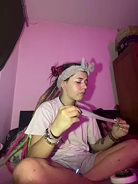 420Lina666 online show from May 3, 2026, 6:33 pm