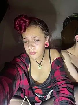 420Lina666 online show from April 22, 2026, 9:43 pm