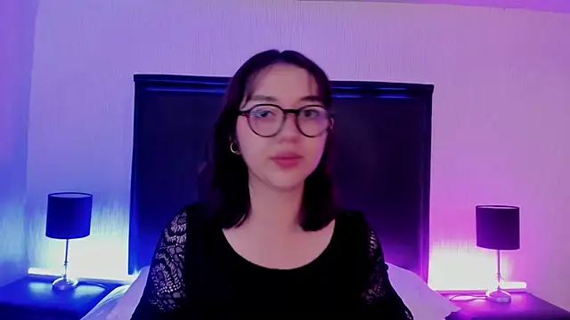 LilithBluum online show from April 16, 2026, 11:22 am