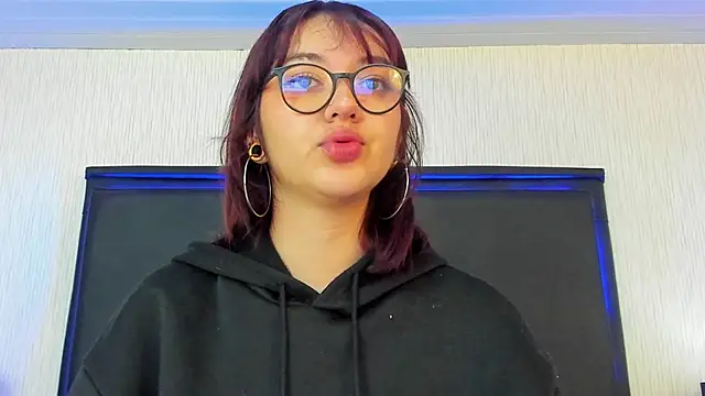 LilithBluum online show from March 23, 2026, 11:32 am