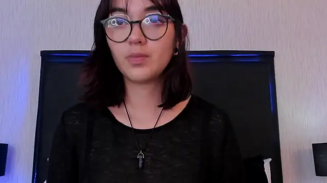 LilithBluum online show from March 27, 2026, 11:33 am