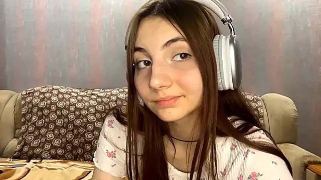 AlisaBloom online show from March 20, 2026, 4:08 pm