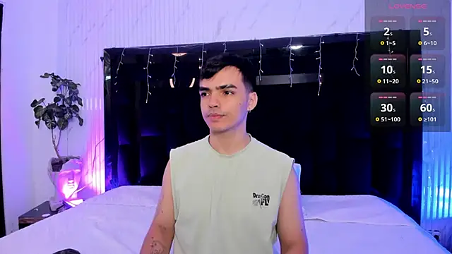 NicoKinggs  online show from March 10, 2026, 1:37 pm