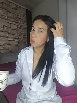 Snapshot of Camillemonroe_ chatting on June 7, 2026, 8:52 am Camillemonroe online show from June 7, 2026, 8:52 am