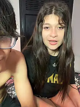 Haru Ozk online show from April 16, 2026, 9:39 pm