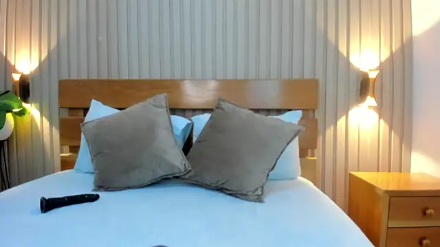 zakia grundy online show from April 13, 2026, 8:24 pm