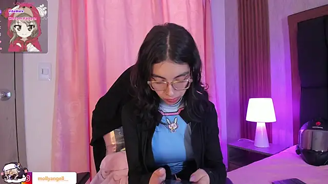 Molly A online show from April 1, 2026, 3:31 pm