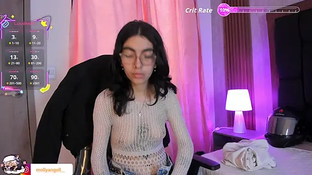 Snapshot of Molly_A chatting on April 28, 2026, 3:38 pm Molly A online show from April 28, 2026, 3:38 pm