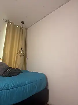 zoe  baker online show from April 6, 2026, 2:40 pm