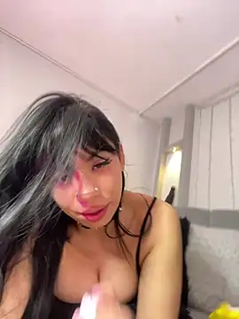 Snapshot of Queen_Chanel_XXX chatting on May 25, 2026, 7:23 pm Queen Chanel XXX online show from May 25, 2026, 7:23 pm