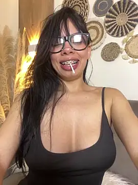 Snapshot of Queen_Chanel_XXX chatting on April 30, 2026, 8:57 pm Queen Chanel XXX online show from April 30, 2026, 8:57 pm