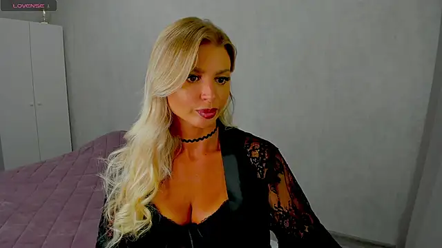 Snapshot of Jasmin-lady chatting on June 21, 2026, 4:13 pm Jasmin-lady online show from June 21, 2026, 4:13 pm